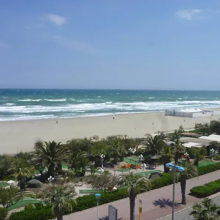 Apartment Deux-pieces Face Renove Avec Parking, Loggia, Et Equipements Modernes, A - Fr-1-750-5 *